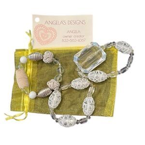 NWT Angelas Designs set of 3 stretchy bracelets w/clear white silver tan beads
